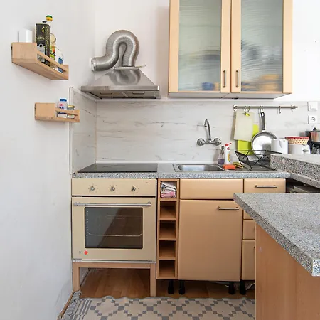 Lejlighed Quiet 2-bedroom With Own Private Garden